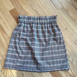 High waisted pencil skirt